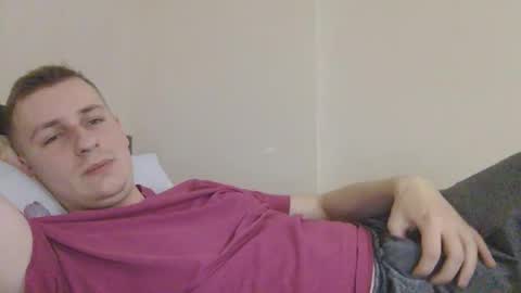 Snapshot of 3andy3 chatting on 21, 10, 2025 Andy online show from 21, 10, 2025