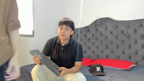 Guy 1  Guy 2  Guy 3. online show from 26, 11, 2025