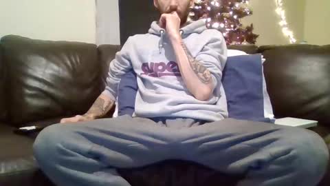 Snapshot of 420feetloverr420 chatting on 19, 11, 2025 420feetloverr420 online show from 19, 11, 2025