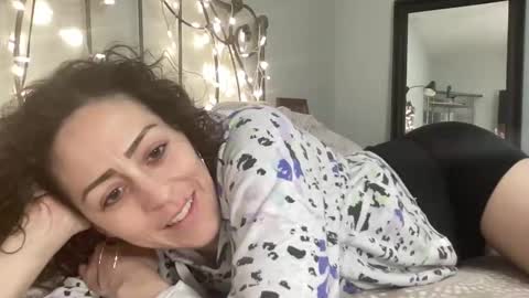 KC420Couple online show from 13, 5, 2026