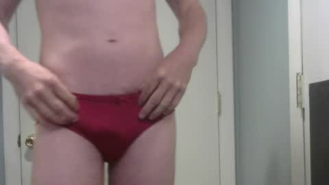 Snapshot of 420pantiesguy chatting on 14, 9, 2025 420pantiesguy online show from 14, 9, 2025