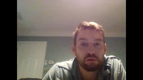 Snapshot of 420sluttsnbutts chatting on 30, 4, 2026 420sluttsnbutts online show from 30, 4, 2026