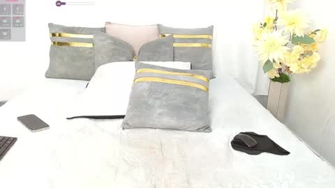 493ashlyfoxx online show from 18, 9, 2025