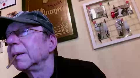Snapshot of 64shorty chatting on 17, 4, 2026 64shorty online show from 17, 4, 2026