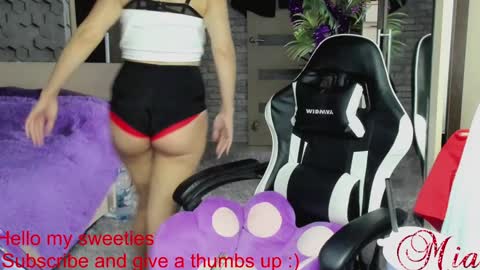 Snapshot of 666mia666 chatting on 7, 12, 2024 Mia my pvt is open and lovense is active online show from 7, 12, 2024