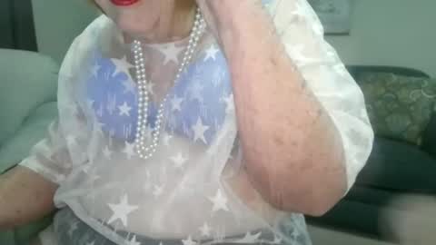 Snapshot of 66missy chatting on 1, 11, 2025 Missy online show from 1, 11, 2025