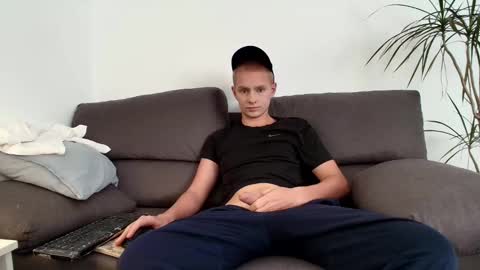 Snapshot of 696frank chatting on 9, 11, 2025 chico online show from 9, 11, 2025