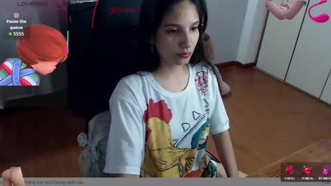 Snapshot of 69_shades chatting on 9, 9, 2025 lucero online show from 9, 9, 2025