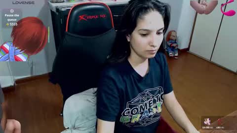 Snapshot of 69_shades chatting on 15, 9, 2025 lucero online show from 15, 9, 2025