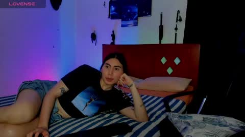 69blackwhite online show from 8, 5, 2026