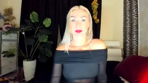 Snapshot of 6noangel66 chatting on 9, 11, 2025 SABOTAGE online show from 9, 11, 2025