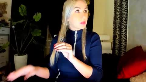 Snapshot of 6noangel66 chatting on 19, 11, 2025 SABOTAGE online show from 19, 11, 2025