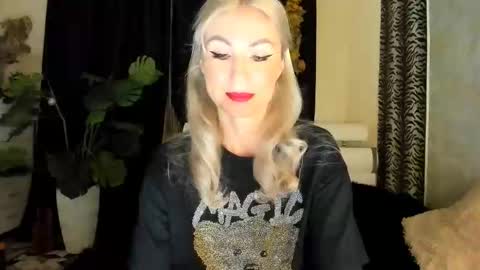 Snapshot of 6noangel66 chatting on 20, 11, 2025 SABOTAGE online show from 20, 11, 2025