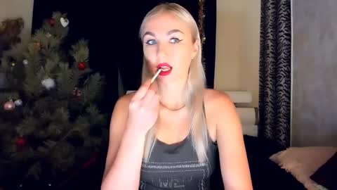 Snapshot of 6noangel66 chatting on 6, 1, 2026 SABOTAGE online show from 6, 1, 2026