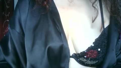 Lilu online show from 5, 5, 2026