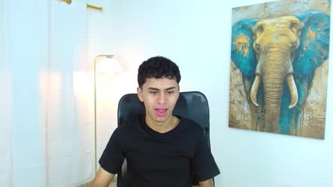 Snapshot of 7alan chatting on 30, 9, 2025 Alan online show from 30, 9, 2025