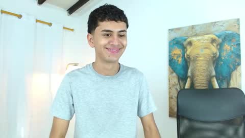 Snapshot of 7alan chatting on 7, 10, 2025 Alan online show from 7, 10, 2025