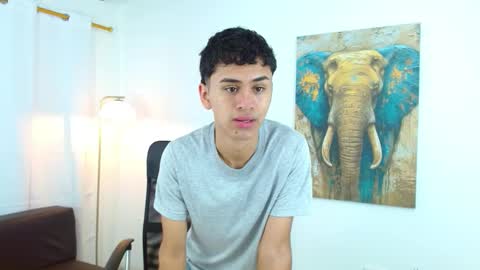 Snapshot of 7alan chatting on 23, 10, 2025 Alan online show from 23, 10, 2025