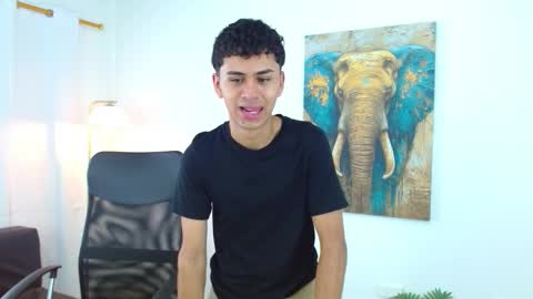 Snapshot of 7alan chatting on 25, 10, 2025 Alan online show from 25, 10, 2025