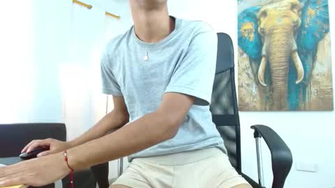 Snapshot of 7alan chatting on 30, 10, 2025 Alan online show from 30, 10, 2025