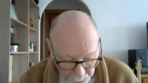  Papi  online show from 8, 12, 2024