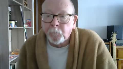  Papi  online show from 19, 1, 2025