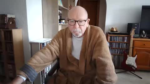  Papi  online show from 8, 2, 2025