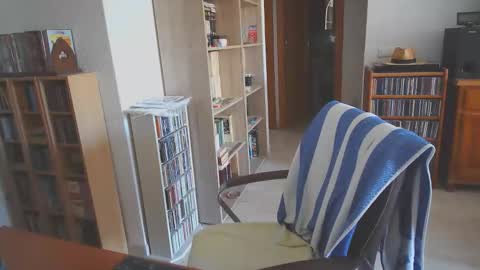 Snapshot of 7thsojourn chatting on 19, 10, 2025 Papi online show from 19, 10, 2025