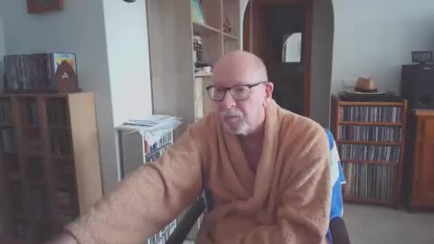 Snapshot of 7thsojourn chatting on 14, 11, 2025 Papi online show from 14, 11, 2025