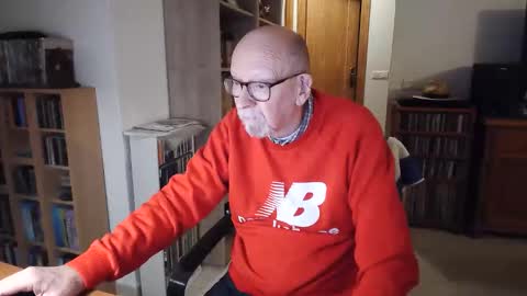 Snapshot of 7thsojourn chatting on 26, 11, 2025 Papi online show from 26, 11, 2025