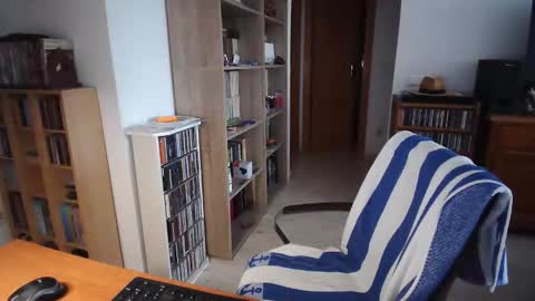 Snapshot of 7thsojourn chatting on 16, 12, 2025 Papi online show from 16, 12, 2025