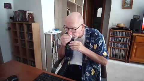  Papi  online show from 17, 5, 2026