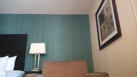 Snapshot of 8inch_desi chatting on 6, 4, 2026 8inch_desi online show from 6, 4, 2026