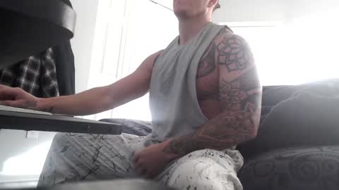 Snapshot of 9inchbulll chatting on 2, 1, 2025 9inchbulll online show from 2, 1, 2025