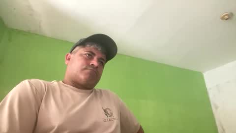 Snapshot of 9vinhocamshow chatting on 17, 4, 2026 9vinhocamshow online show from 17, 4, 2026