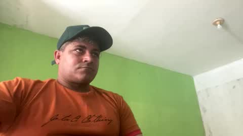 Snapshot of 9vinhocamshow chatting on 24, 4, 2026 9vinhocamshow online show from 24, 4, 2026