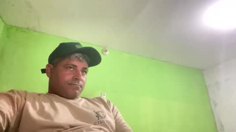 Snapshot of 9vinhocamshow chatting on 25, 4, 2026 9vinhocamshow online show from 25, 4, 2026