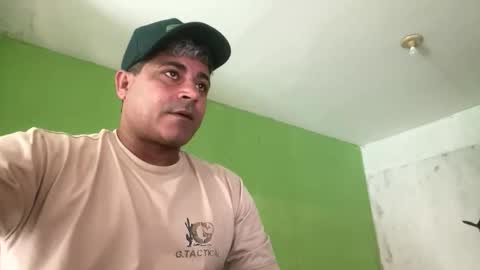 Snapshot of 9vinhocamshow chatting on 28, 4, 2026 9vinhocamshow online show from 28, 4, 2026