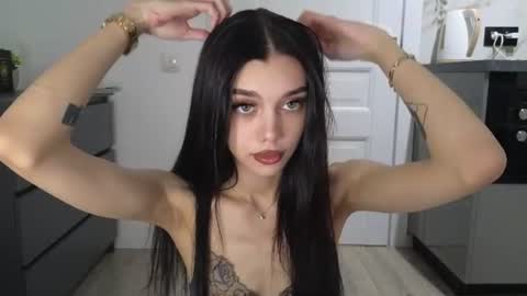 Snapshot of 9west chatting on 15, 7, 2026 KARINA online show from 15, 7, 2026
