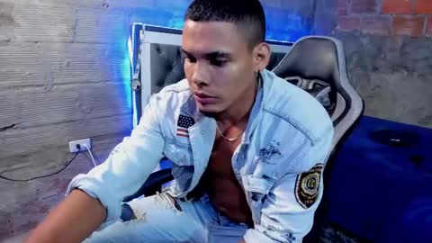 Snapshot of _0324 chatting on 14, 2, 2025 rick online show from 14, 2, 2025