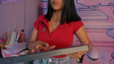 Alice  online show from 15, 10, 2025