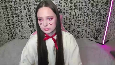 EMILY AND  MARCUS online show from 14, 2, 2025