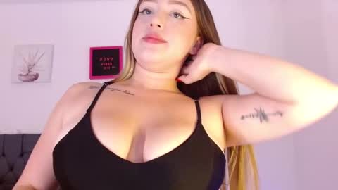 Snapshot of _abby_cooper_ chatting on 12, 12, 2024 Abby Cooper online show from 12, 12, 2024
