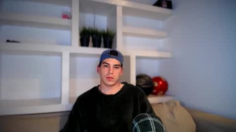 _aesthetic online show from 18, 11, 2025