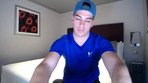 _aesthetic online show from 25, 11, 2025