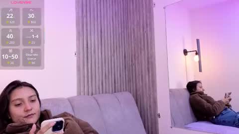 Snapshot of _alaia_collway_ chatting on 7, 7, 2026 Alaia online show from 7, 7, 2026