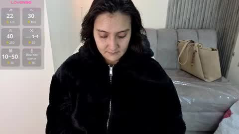 Snapshot of _alaia_collway_ chatting on 11, 7, 2026 Alaia online show from 11, 7, 2026