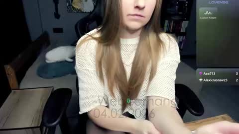 Snapshot of _aleksaa_ chatting on 4, 2, 2026 Aleksandra online show from 4, 2, 2026