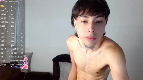 _alexblunt_ online show from 31, 12, 2024