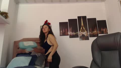 Snapshot of _alice_horny_ chatting on 8, 2, 2025 _alice_horny_ online show from 8, 2, 2025